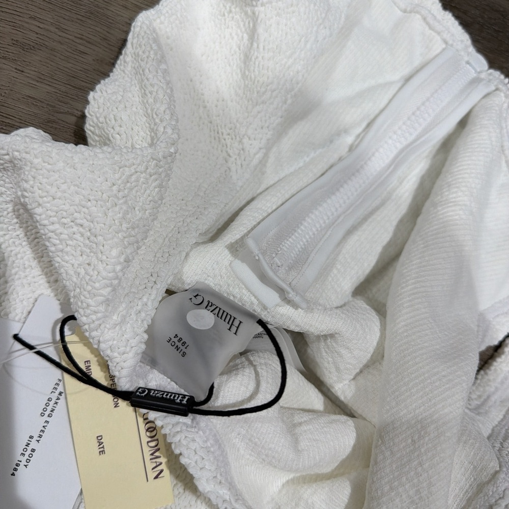 Hunza G Dallas one piece swimsuit in white NWT - Picture 7 of 7